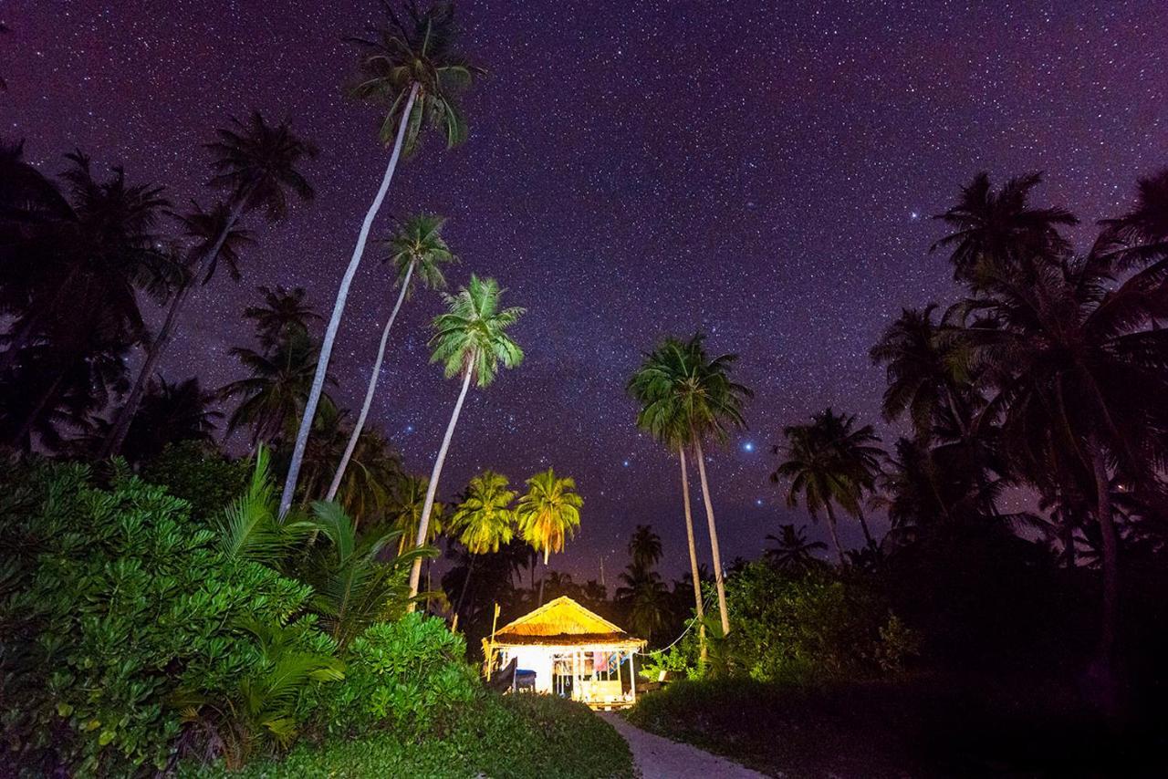 Pinang Island - Private Island Sea View Bungalows Singkil  Екстер'єр фото