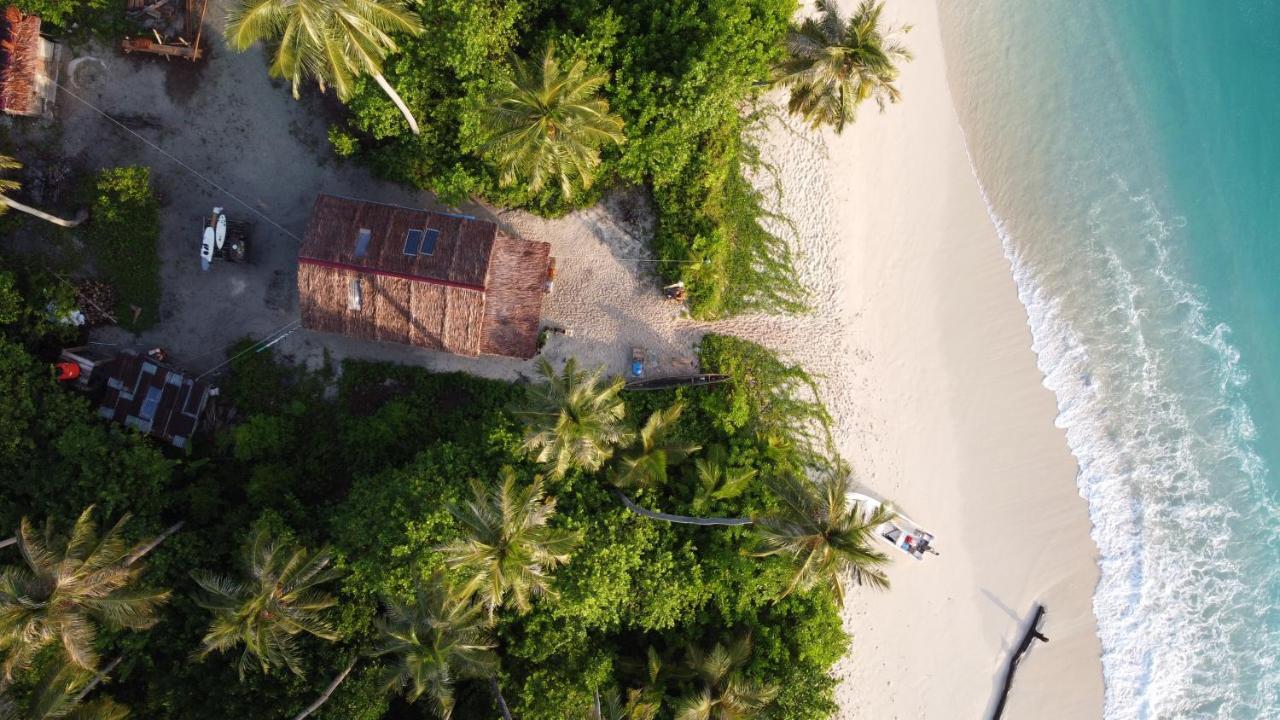 Pinang Island - Private Island Sea View Bungalows Singkil  Екстер'єр фото
