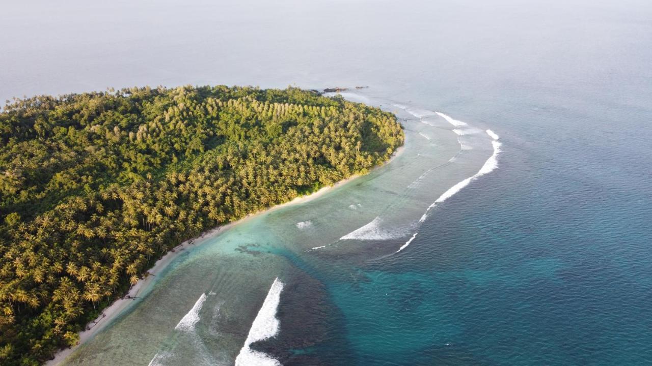 Pinang Island - Private Island Sea View Bungalows Singkil  Екстер'єр фото