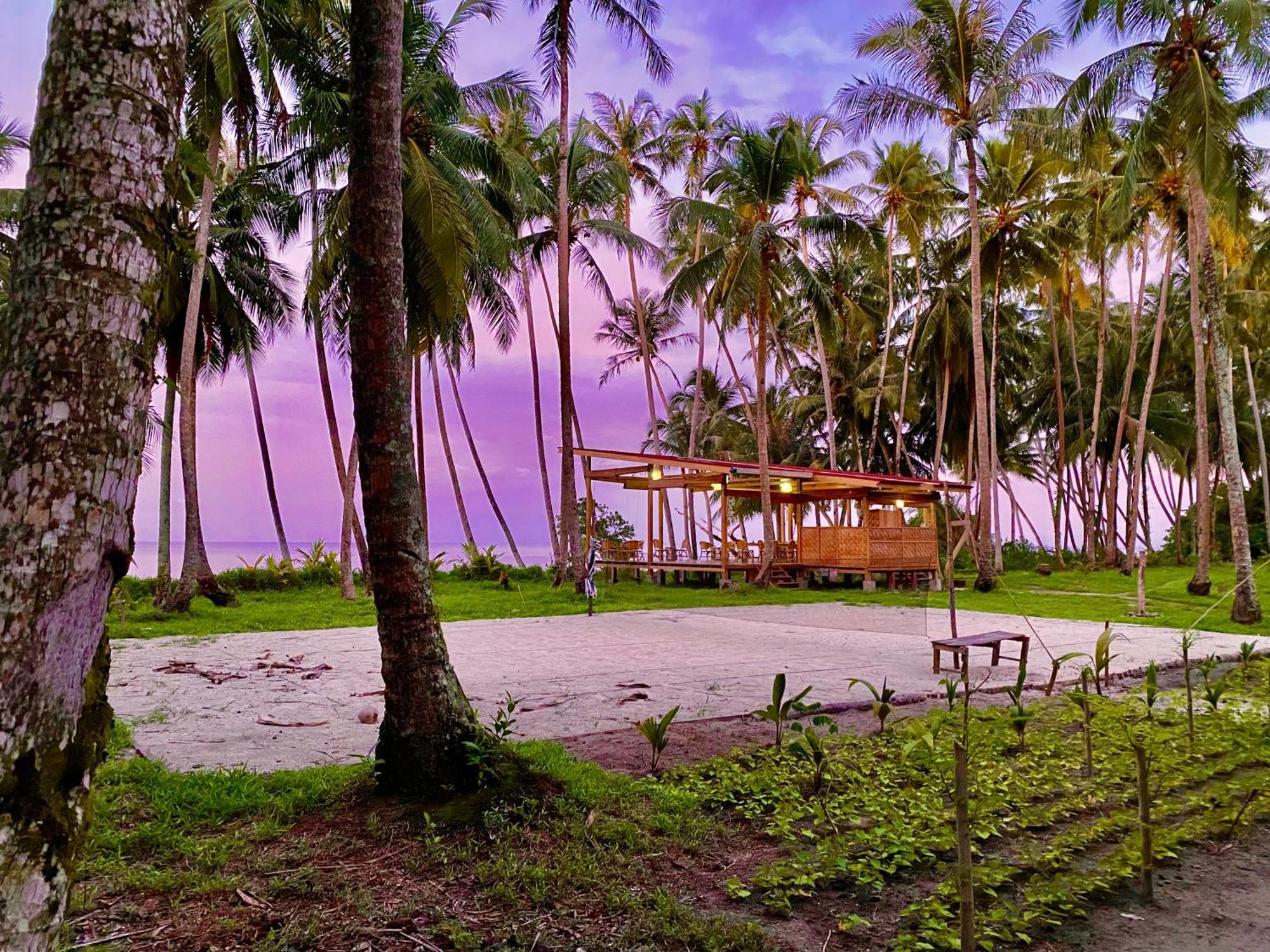 Pinang Island - Private Island Sea View Bungalows Singkil  Екстер'єр фото