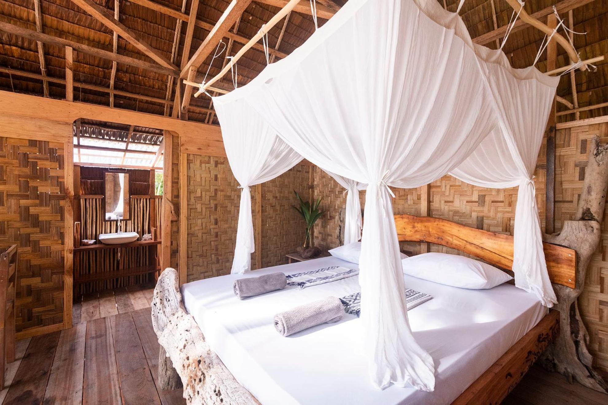 Pinang Island - Private Island Sea View Bungalows Singkil  Екстер'єр фото